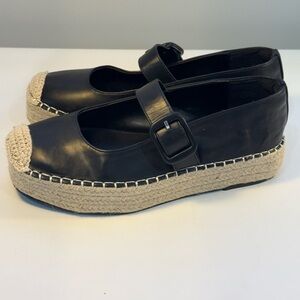 Viapipa Platform Mary Janes
Espadrilles Leather Round-Toe Buckle Strap Black